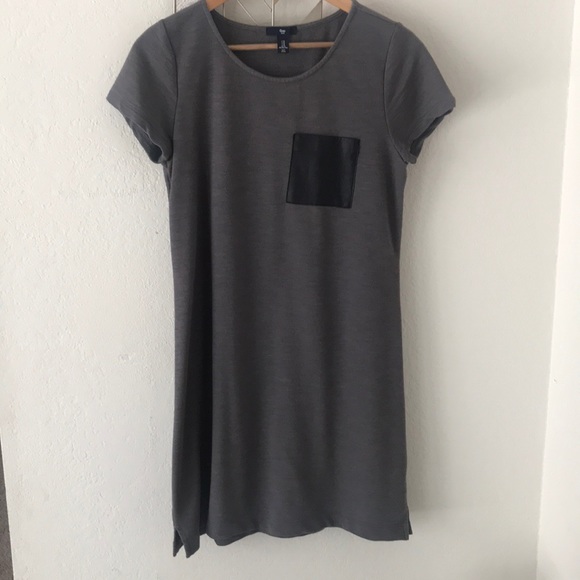 GAP Dresses & Skirts - Gap t-shirt dress with faux leather pocket